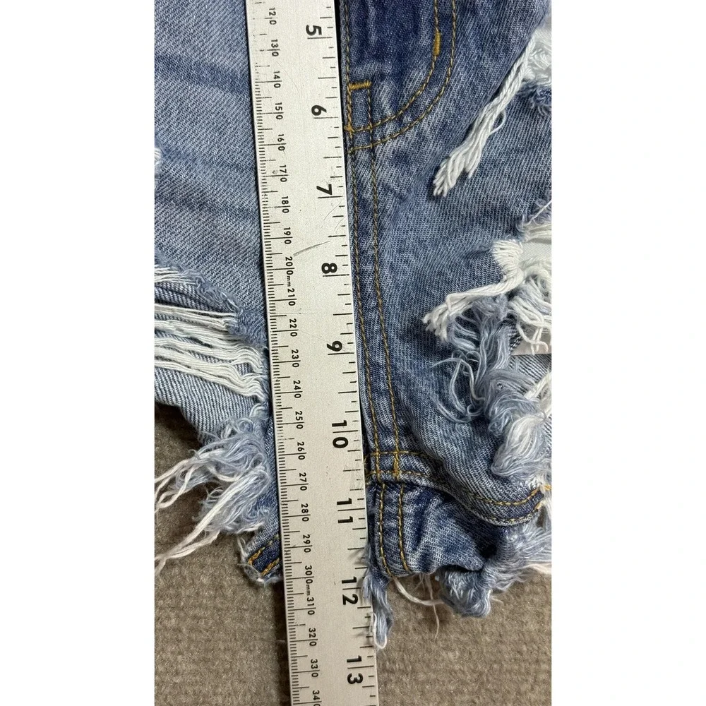 Cello Shorts Womens XS 26‎ Blue Distressed Denim Cutoff Frayed Hem 2 Inseam